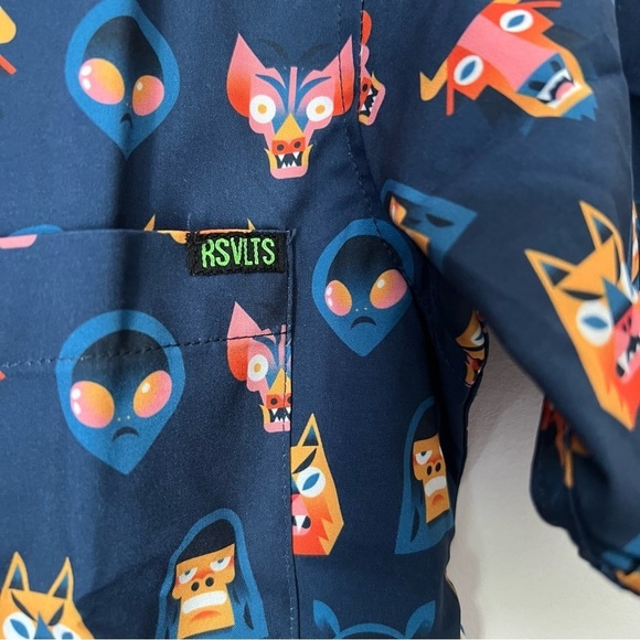 RSVLTS Supernatural Tales from the Cryptids Graphic Button Down Shirt NEW XS - Picture 6 of 13